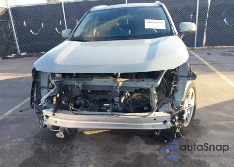 2021 Toyota Rav4 Xle z USA, uszkodzony, nr VIN 2T3W1RFV5MW129433